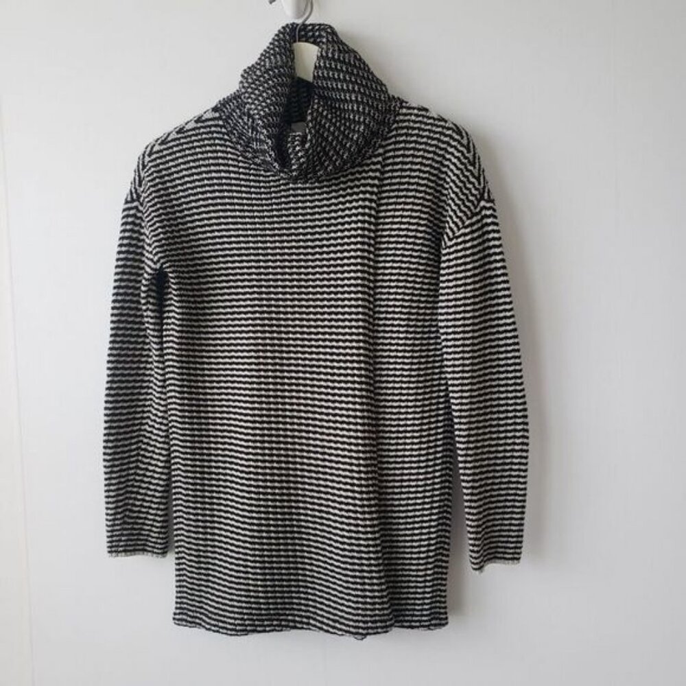 Cabi crossover black white turtleneck sweater size XXS